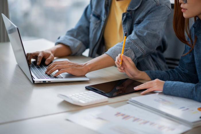 24 Ways to Improve Work Performance & Advance Your Career